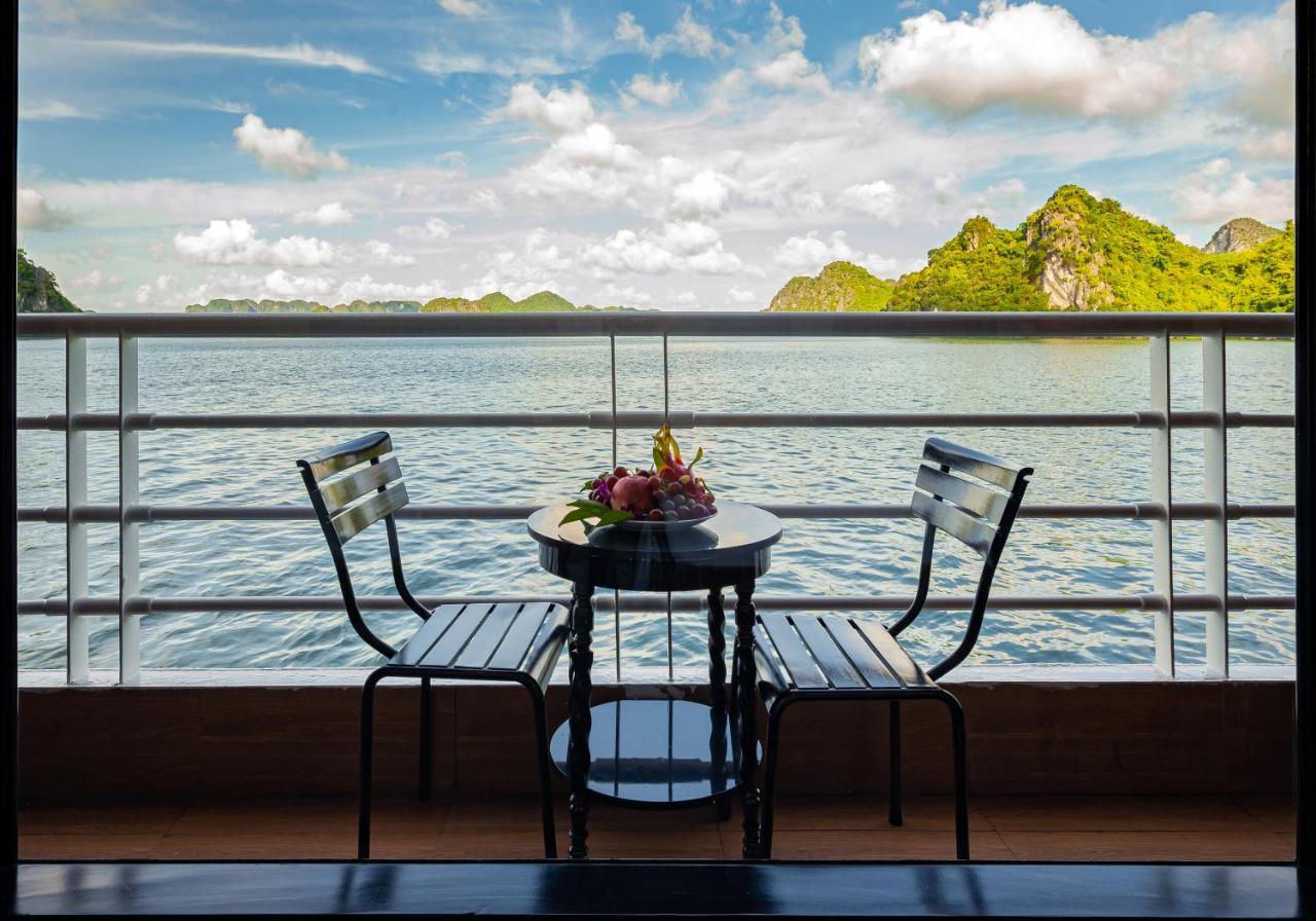 ホテル Halong Dragon Bay Cruise ハロン エクステリア 写真