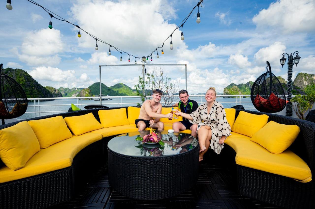 ホテル Halong Dragon Bay Cruise ハロン エクステリア 写真