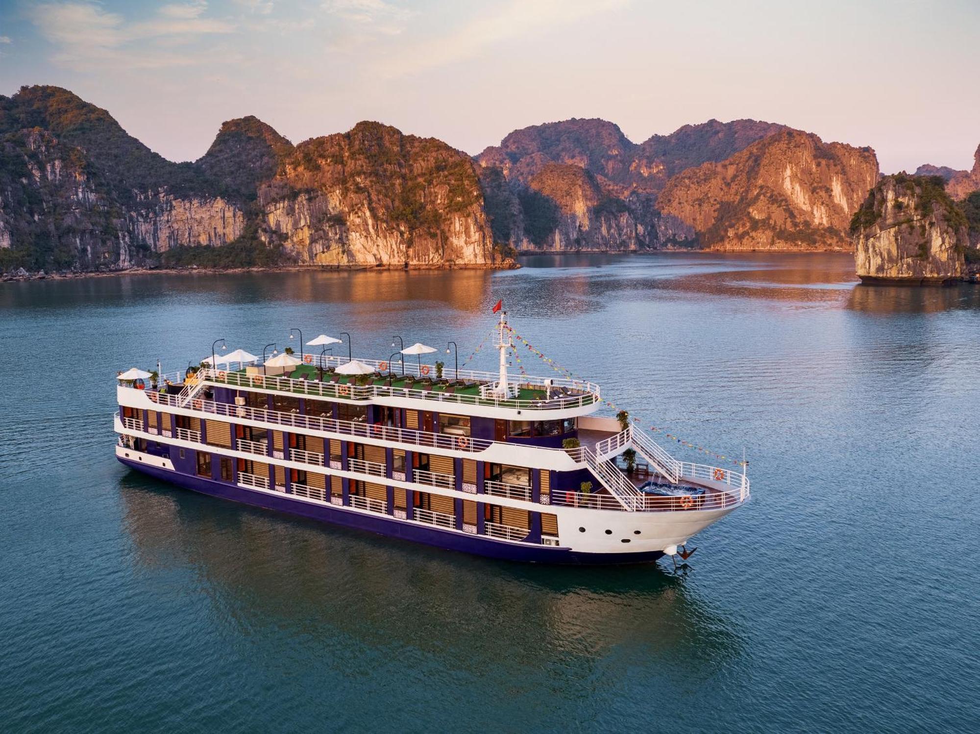 ホテル Halong Dragon Bay Cruise ハロン エクステリア 写真
