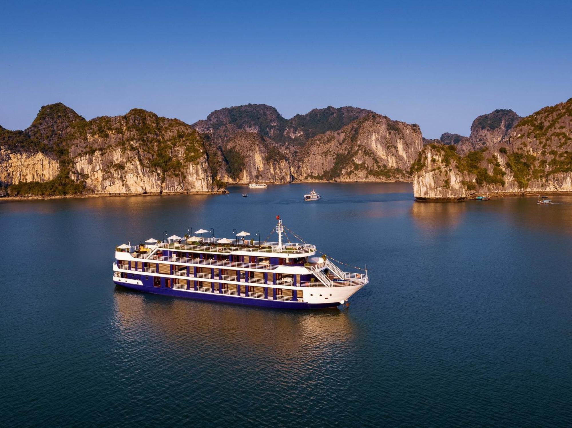 ホテル Halong Dragon Bay Cruise ハロン エクステリア 写真