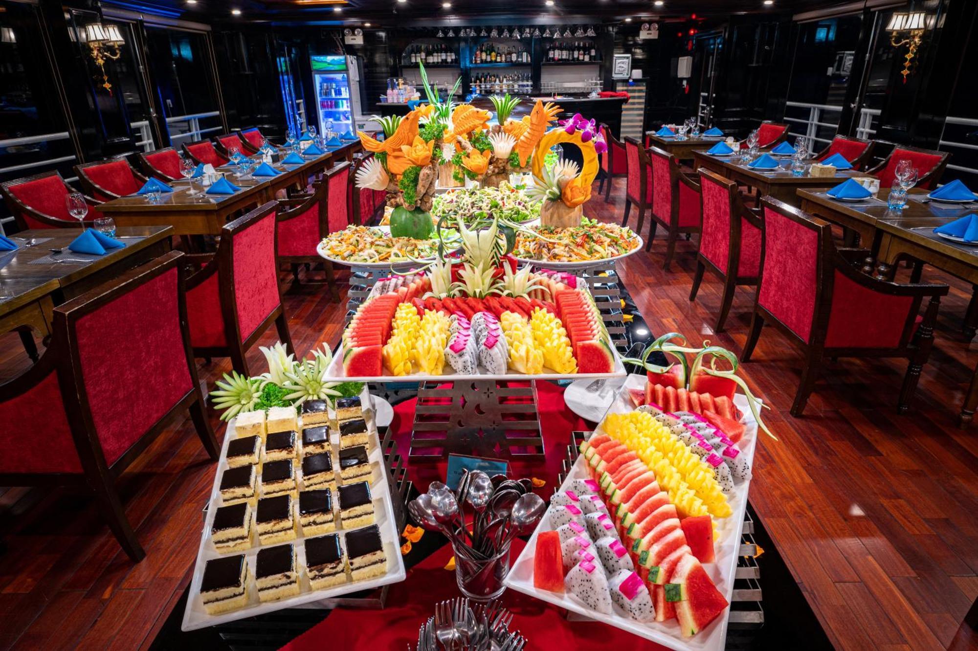 ホテル Halong Dragon Bay Cruise ハロン エクステリア 写真