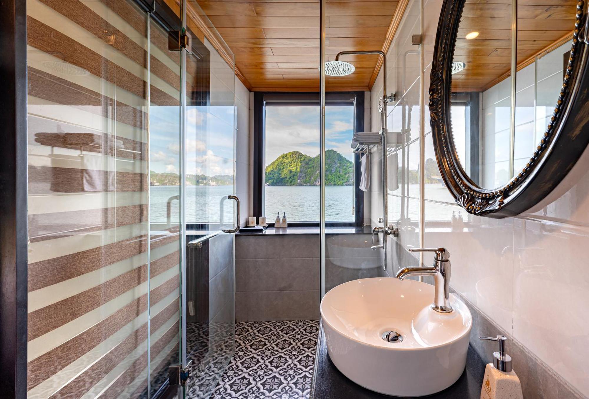 ホテル Halong Dragon Bay Cruise ハロン エクステリア 写真