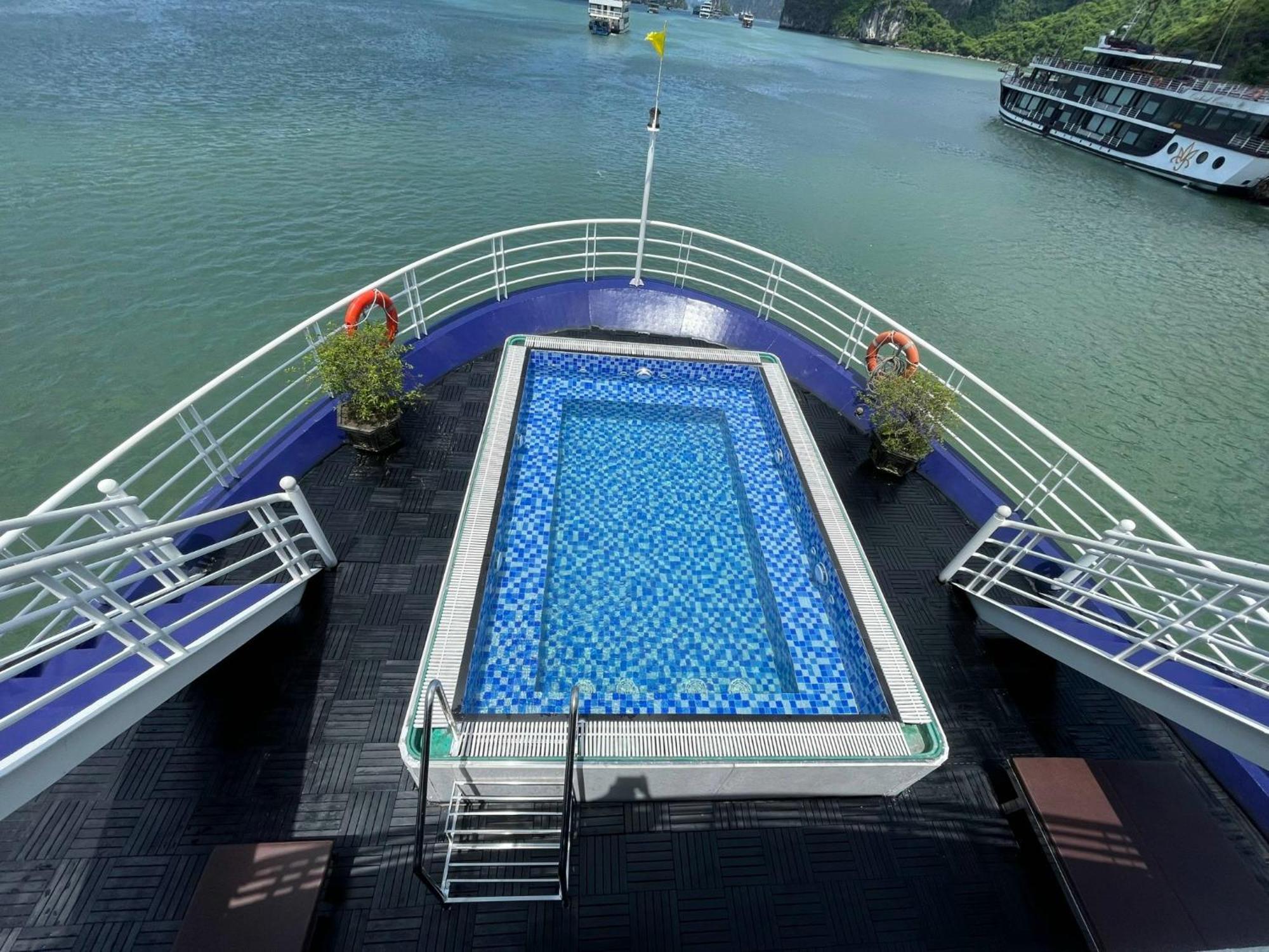 ホテル Halong Dragon Bay Cruise ハロン エクステリア 写真
